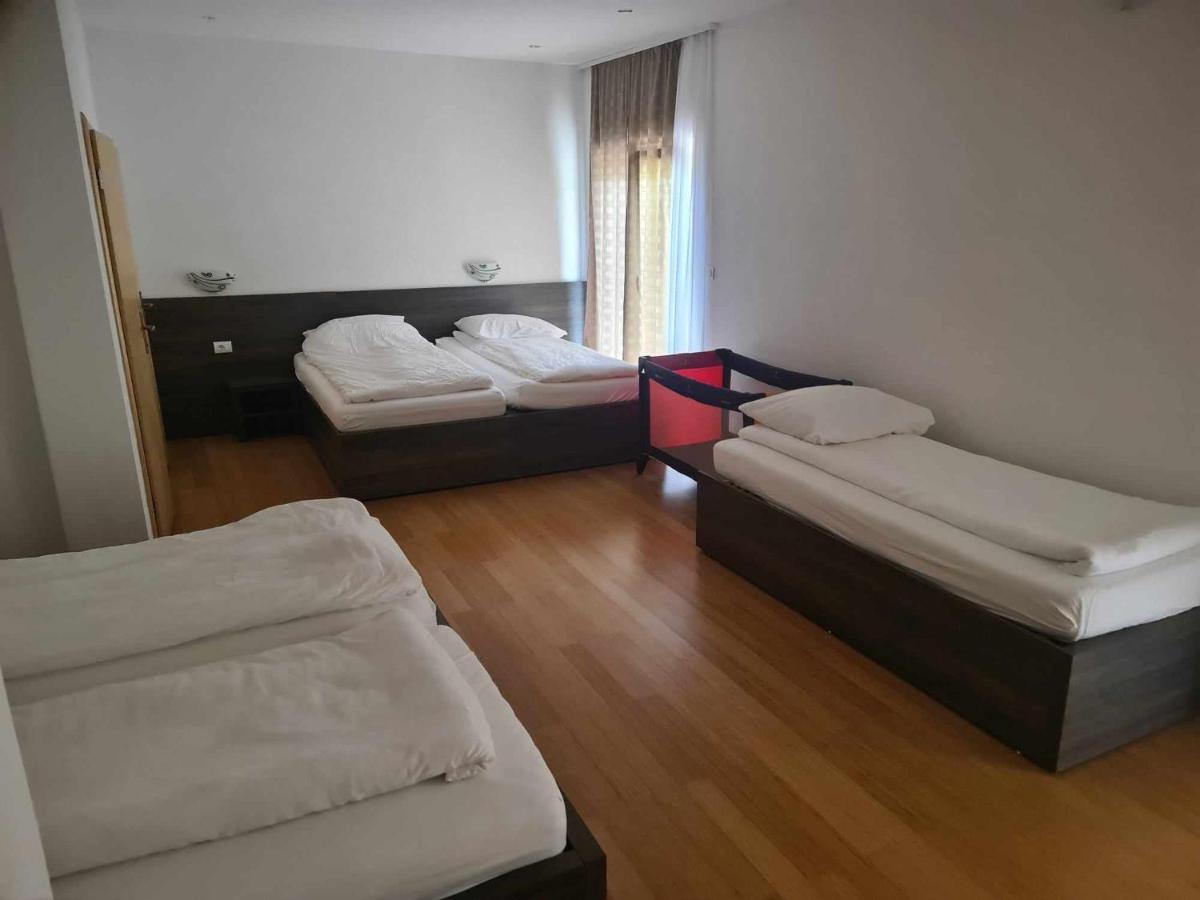 Hotel Lohovo Bihac Exterior photo