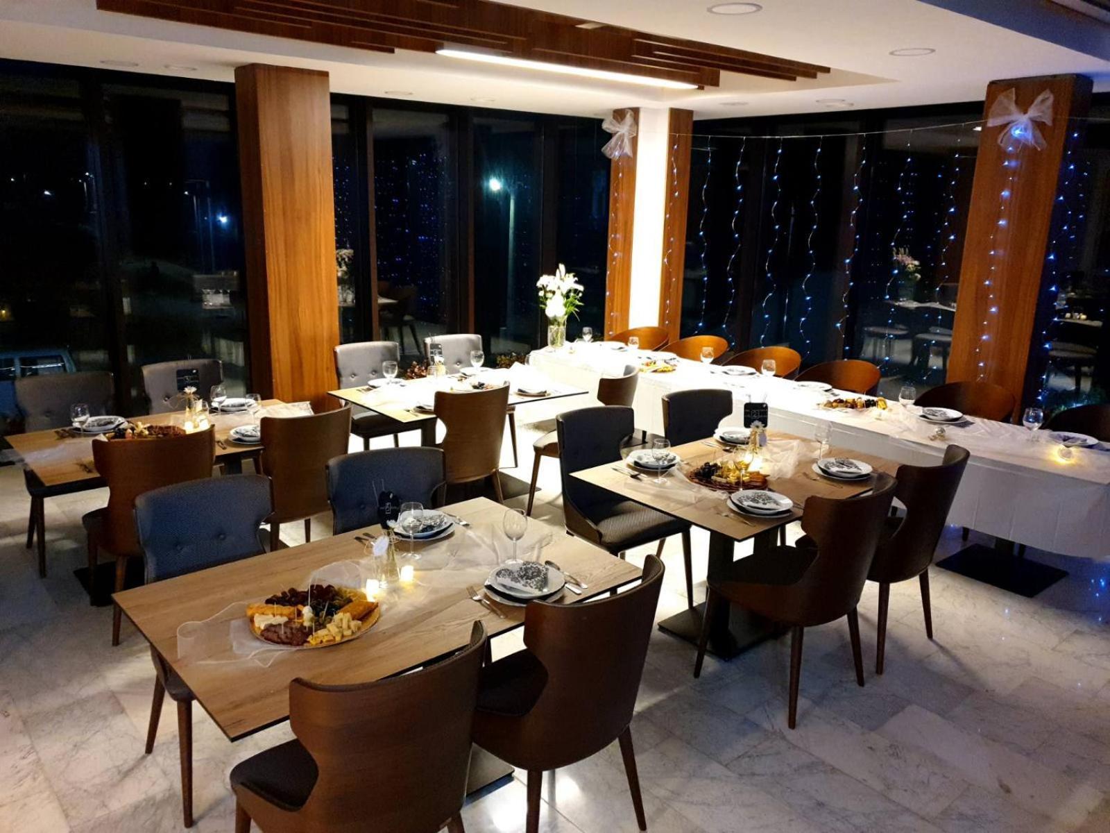 Hotel Lohovo Bihac Exterior photo